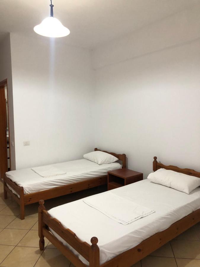 Center Hotel Pirro Himarë Exteriér fotografie