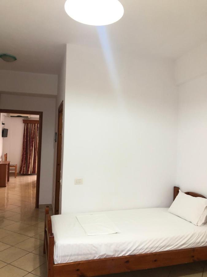 Center Hotel Pirro Himarë Exteriér fotografie